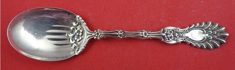 Sherbet Spoon w/ design in bowl 5 1/4